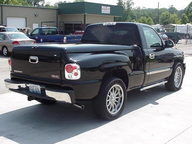 2003 GMC SIERRA 1500 REGULAR CAB STEPSIDE BED Martin's Classic Cars 