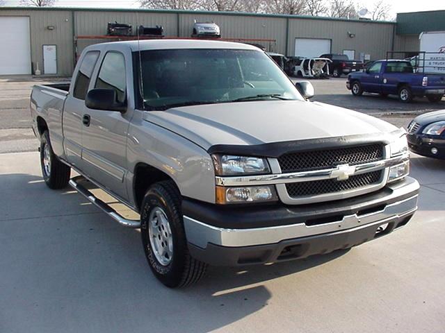 2004 CHEVY SILVERADO Z-71 EXTRA CAB 4X4 Martin's Classic Cars 