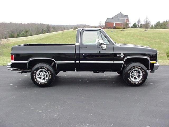 1984 CHEVY SILVERADO 4X4 Martin's Classic Cars 