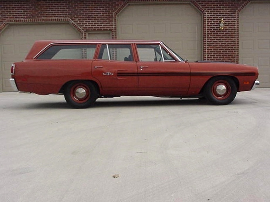 1970 PLYMOUTH GTX WAGON Martin's Classic Cars 