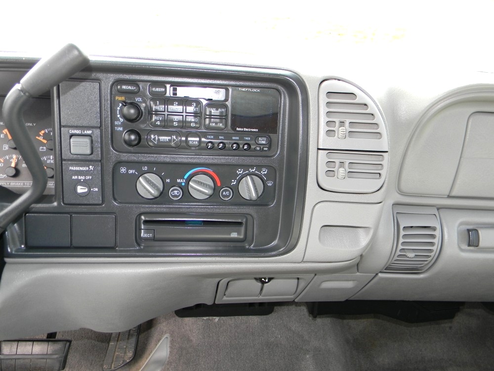 1998 CHEVROLET SILVERADO 1500 EXTRA CAB Martin's Classic Cars 