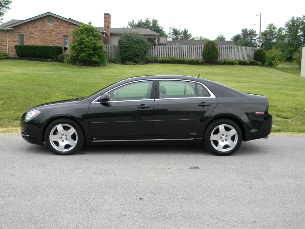 2009 Chevy Malibu LT2 Martin's Classic Cars 