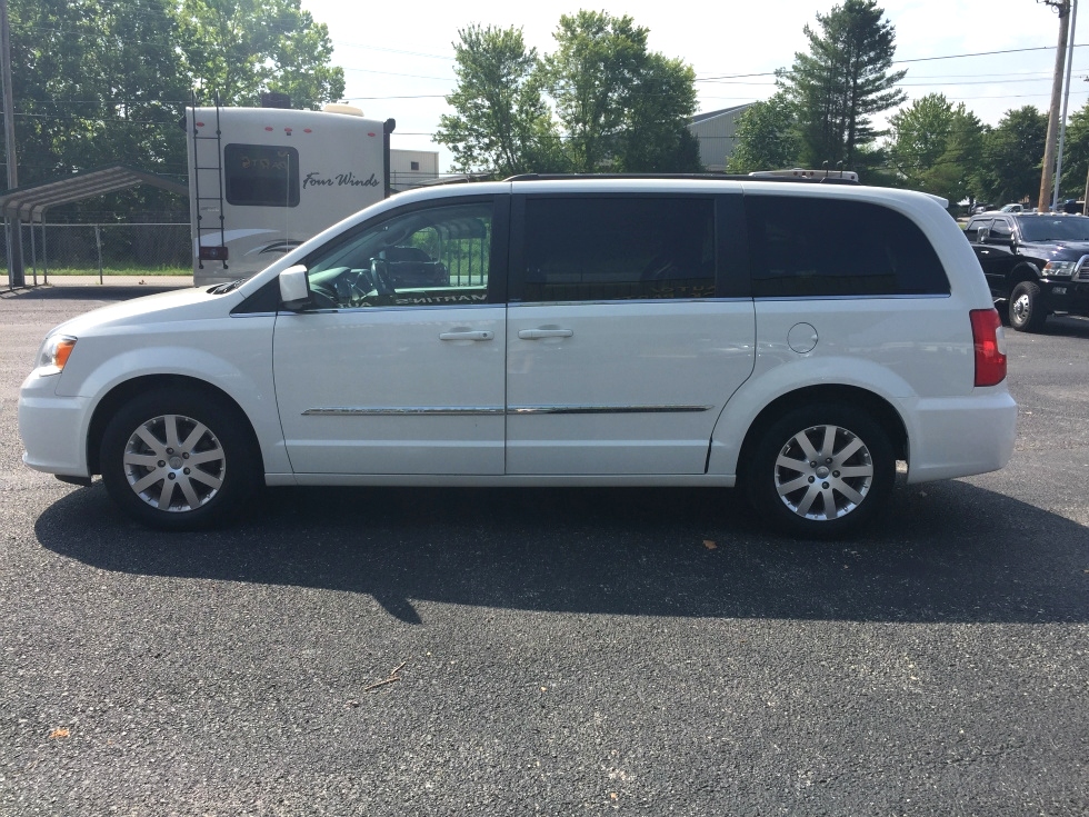 2012 Chrysler Town & Country Van Wagon Touring Martin's Classic Cars 