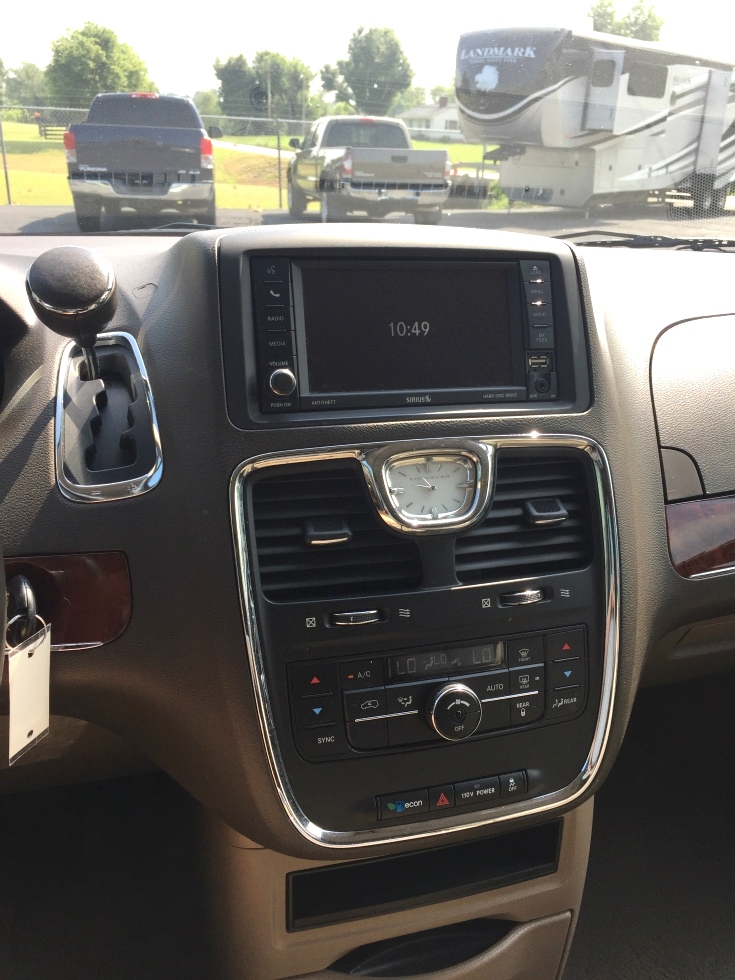 2012 Chrysler Town & Country Van Wagon Touring Martin's Classic Cars 