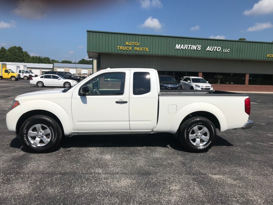 2013 Nissan Frontier Pro X  4X4  Martin's Classic Cars 